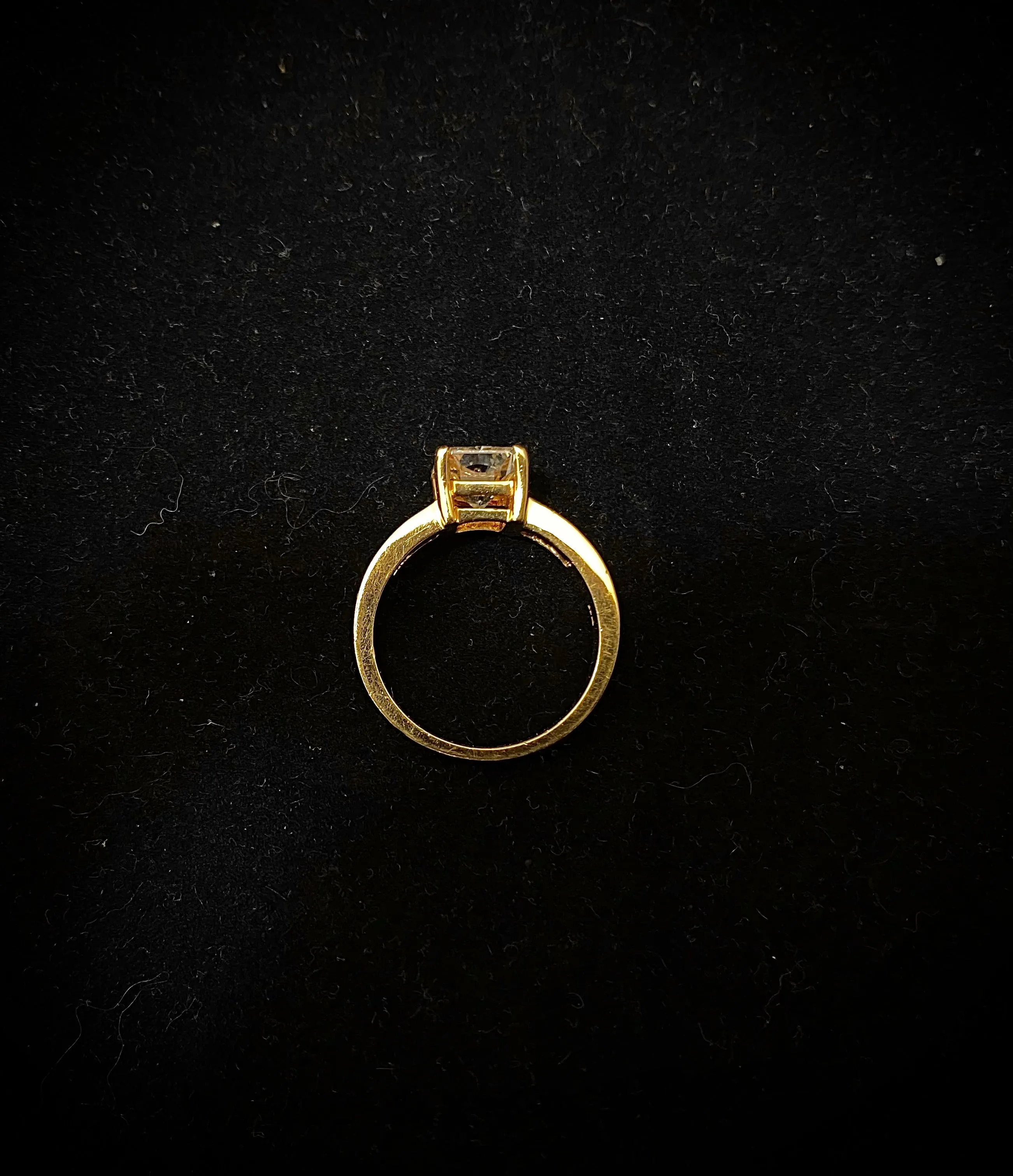 18K Yellow Gold Engagement Ring with Radiant-cut Diamonds & Accent Stones - $60K Appraisal Value w/CoA}