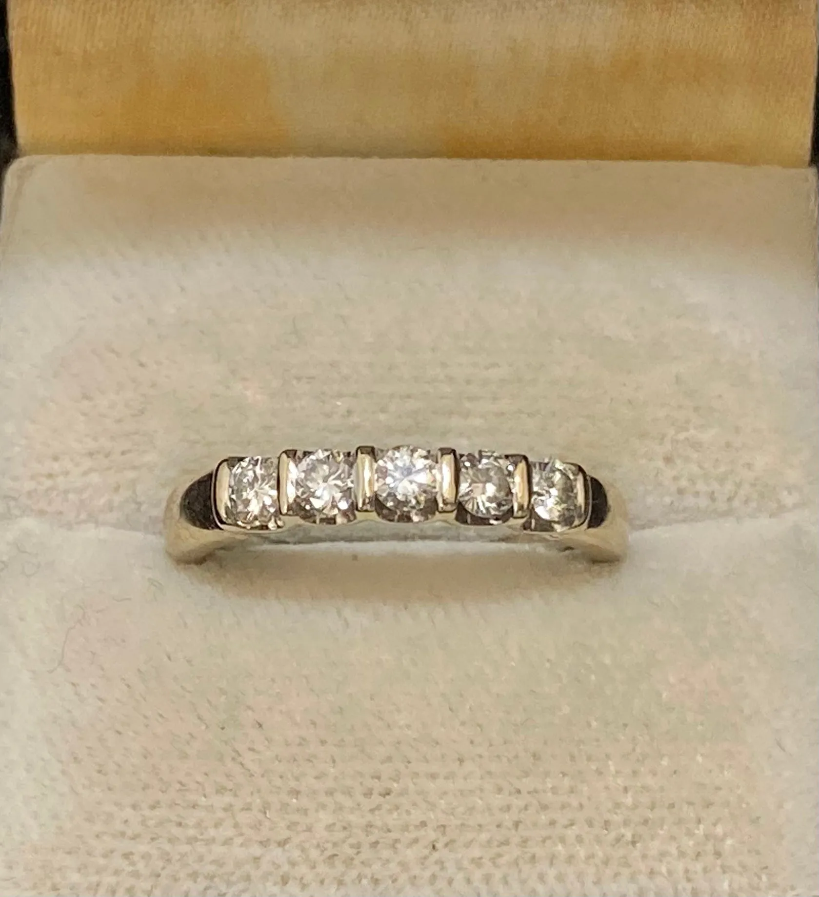 1930's Antique Solid White Gold 5-Diamond Ring with Beautiful Filigree -$10K Appraisal Value w/CoA}