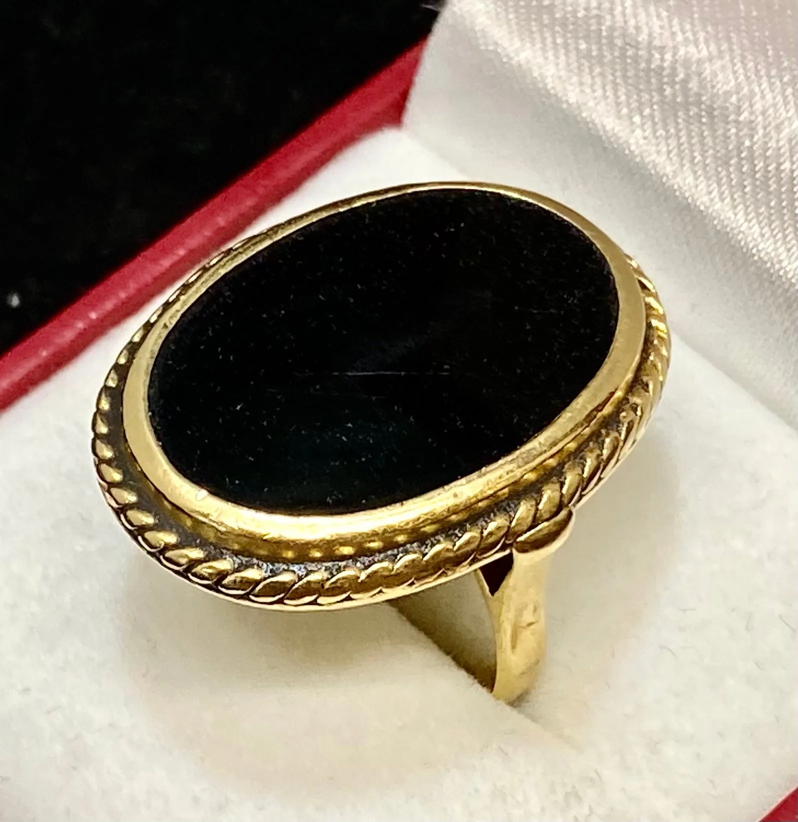 1930’s European Designer 18K Yellow Gold with Onyx Ring - $10K Appraisal Value w/CoA}