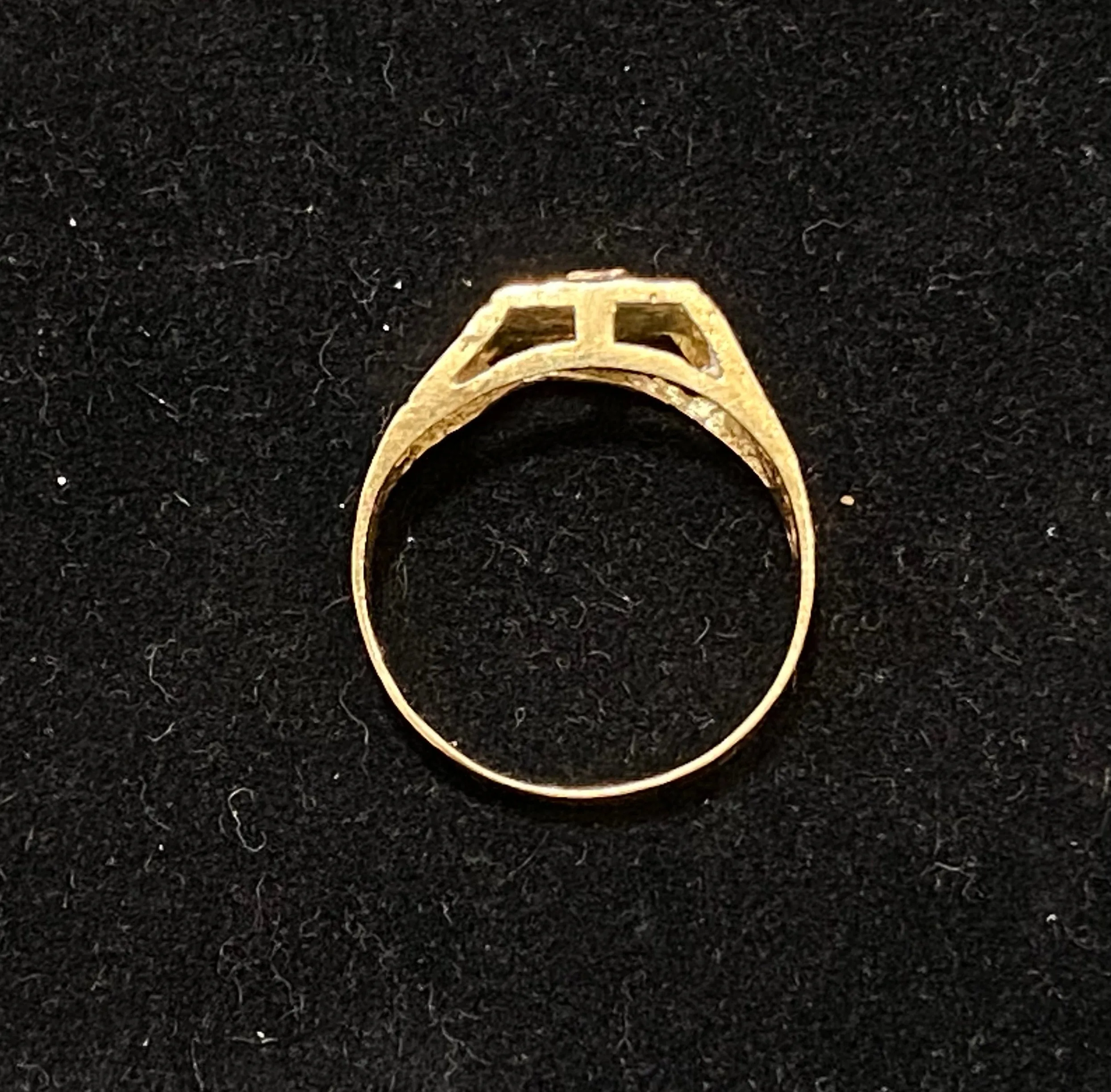 1940’s Antique Solid Yellow Gold "T" Initial Ring $2K Appraisal Value w/CoA}