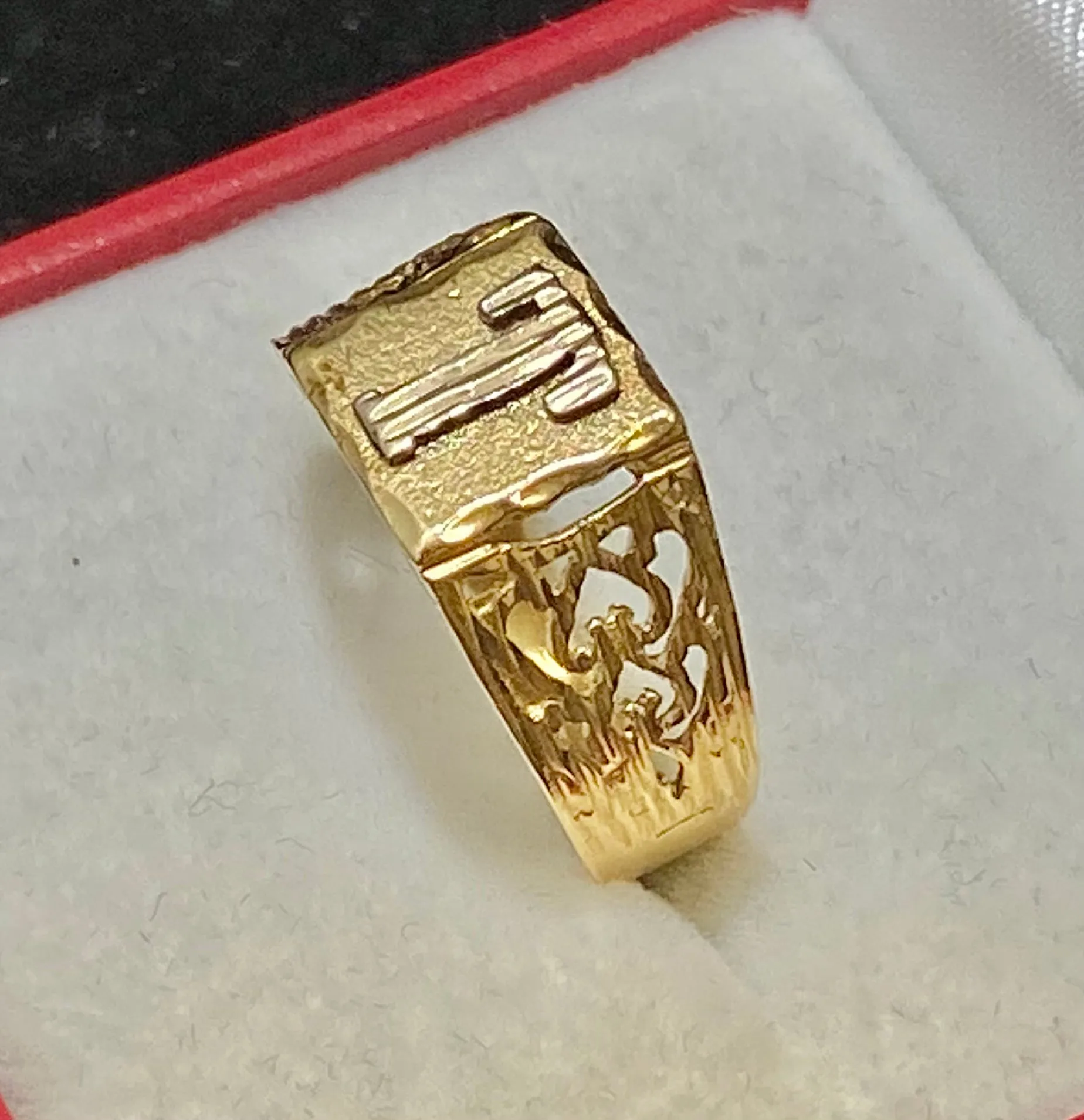1940’s Antique Solid Yellow Gold "T" Initial Ring $2K Appraisal Value w/CoA}