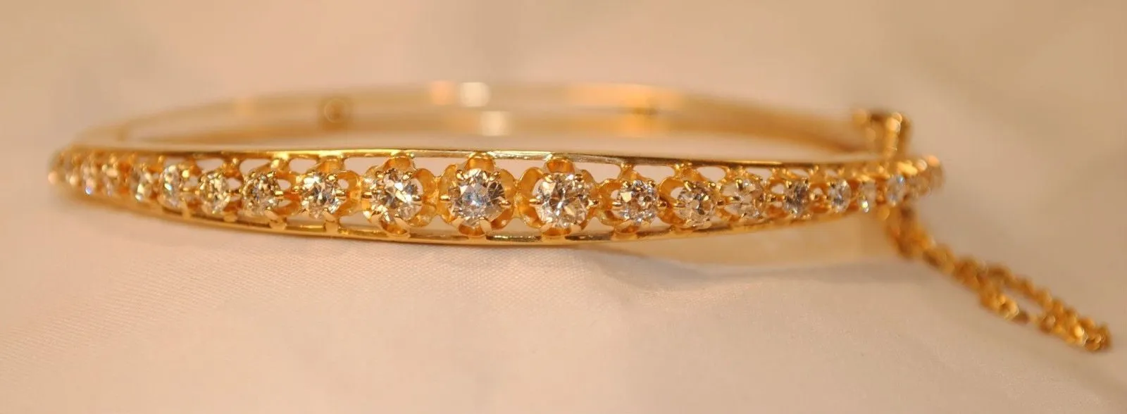 1950s Vintage 2.5 Carat Diamond Hinged Bangle Bracelet in 14K Gold - $25K VALUE