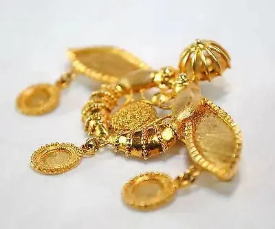 1960s Greek Bumblebee Medallion Brooch in 18K Yellow Gold - $6K VALUE