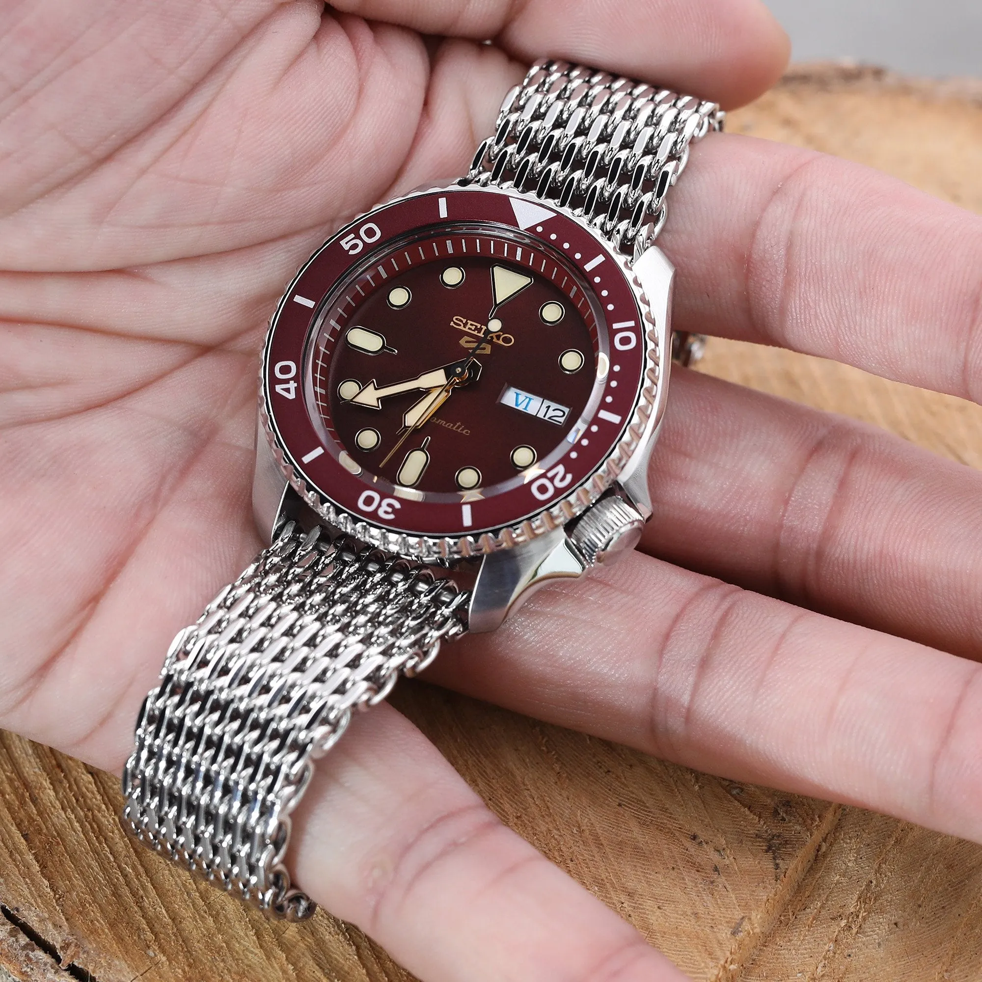 22mm Tapered "SHARK" Mesh Band Stainless Steel Watch Bracelet, V-Clasp, Polished