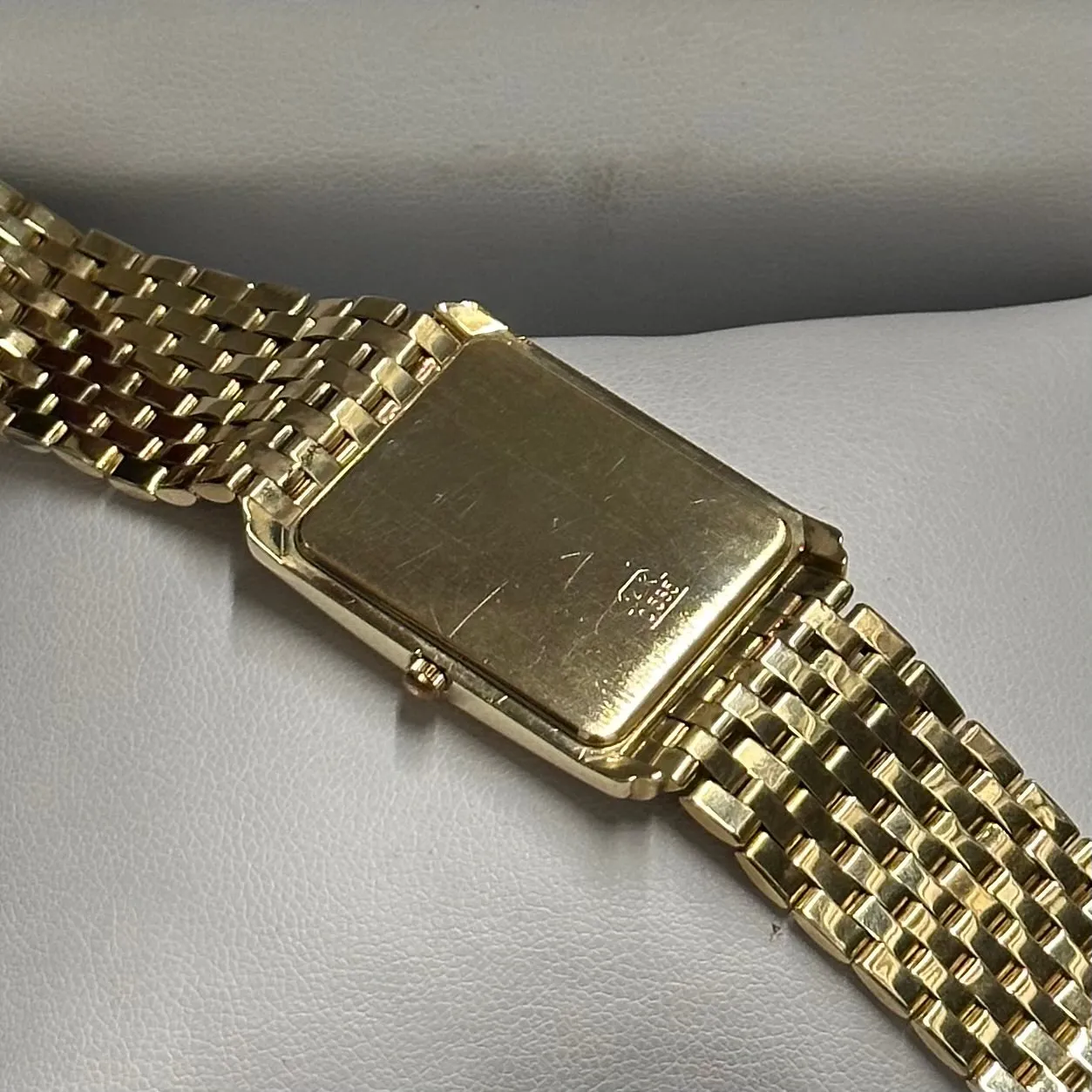 ALFRED HAMMEL Solid Yellow Gold w/ Date Feature Unisex Watch - $20K APR w/ COA!!