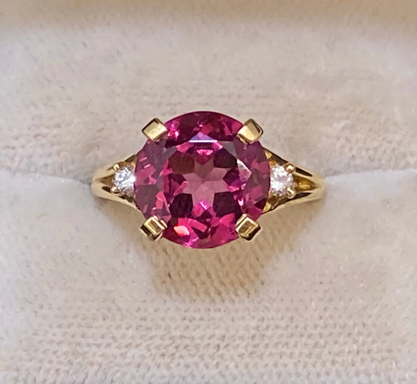 Amazing Designer Solid Yellow Gold Pink Sapphire & Diamond Ring - $6K Appraisal Value w/CoA}
