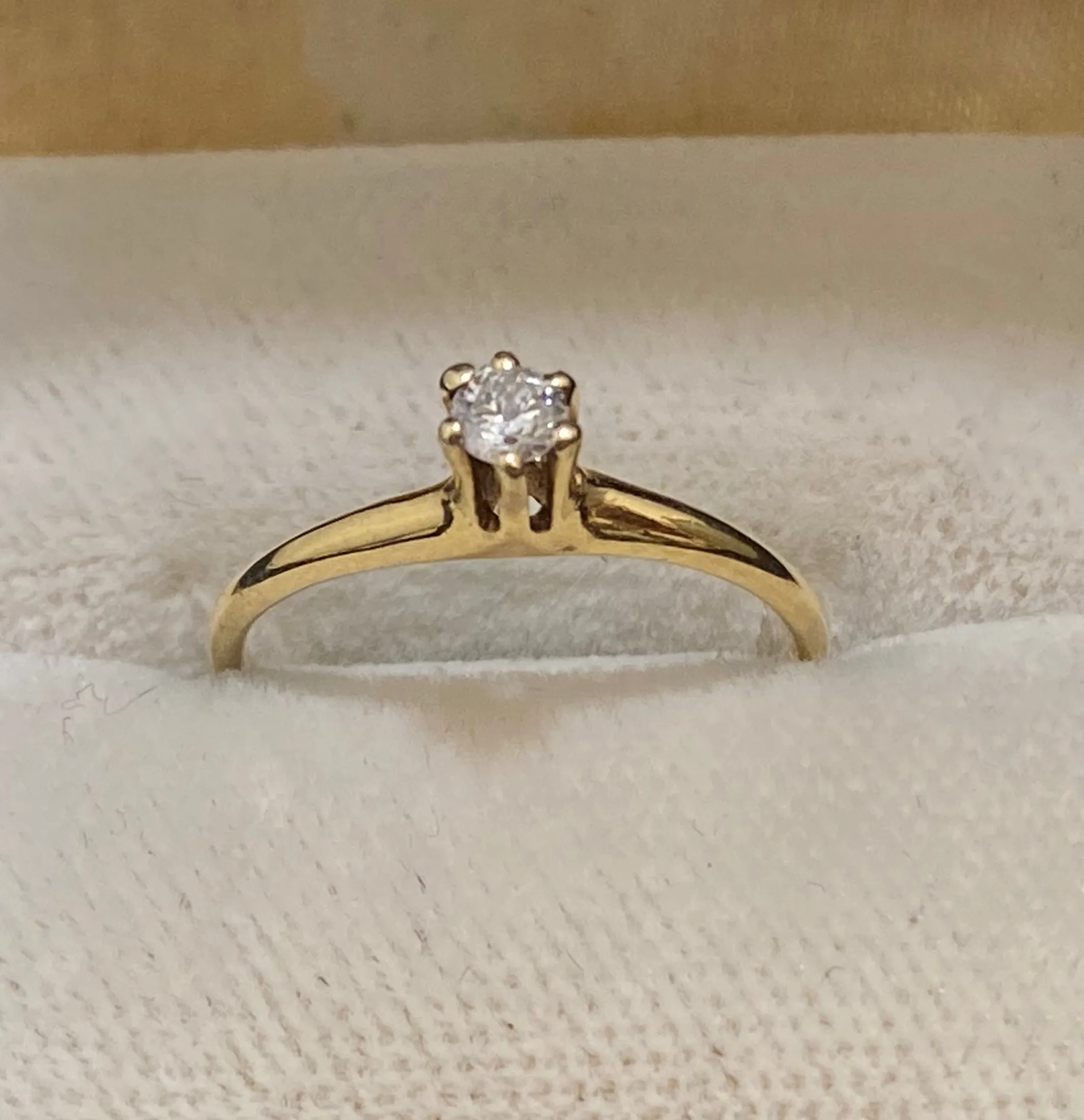 Antique Designer Solid Yellow Gold Diamond Solitaire Ring - $3K Appraisal Value w/CoA}