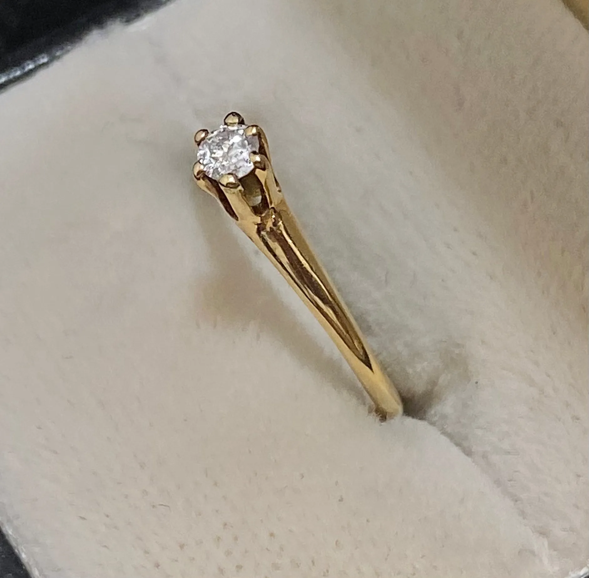 Antique Designer Solid Yellow Gold Diamond Solitaire Ring - $3K Appraisal Value w/CoA}