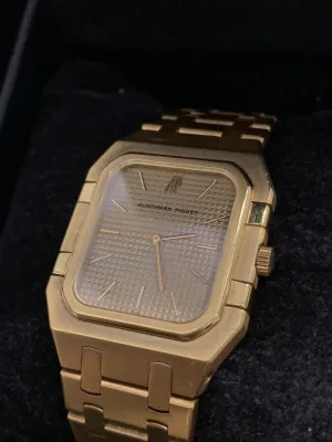 AUDEMARS PIGUET Royal Oak 18K Yellow Gold Wristwatch - $80K APR Value w/ CoA!
