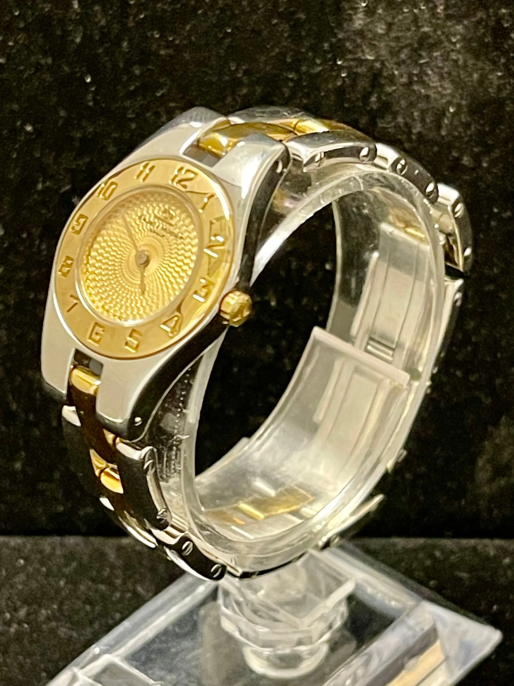 Baume & Mercier Unique Engraved Dial SS & Solid YG Ladies Watch - $7K APR w/ COA