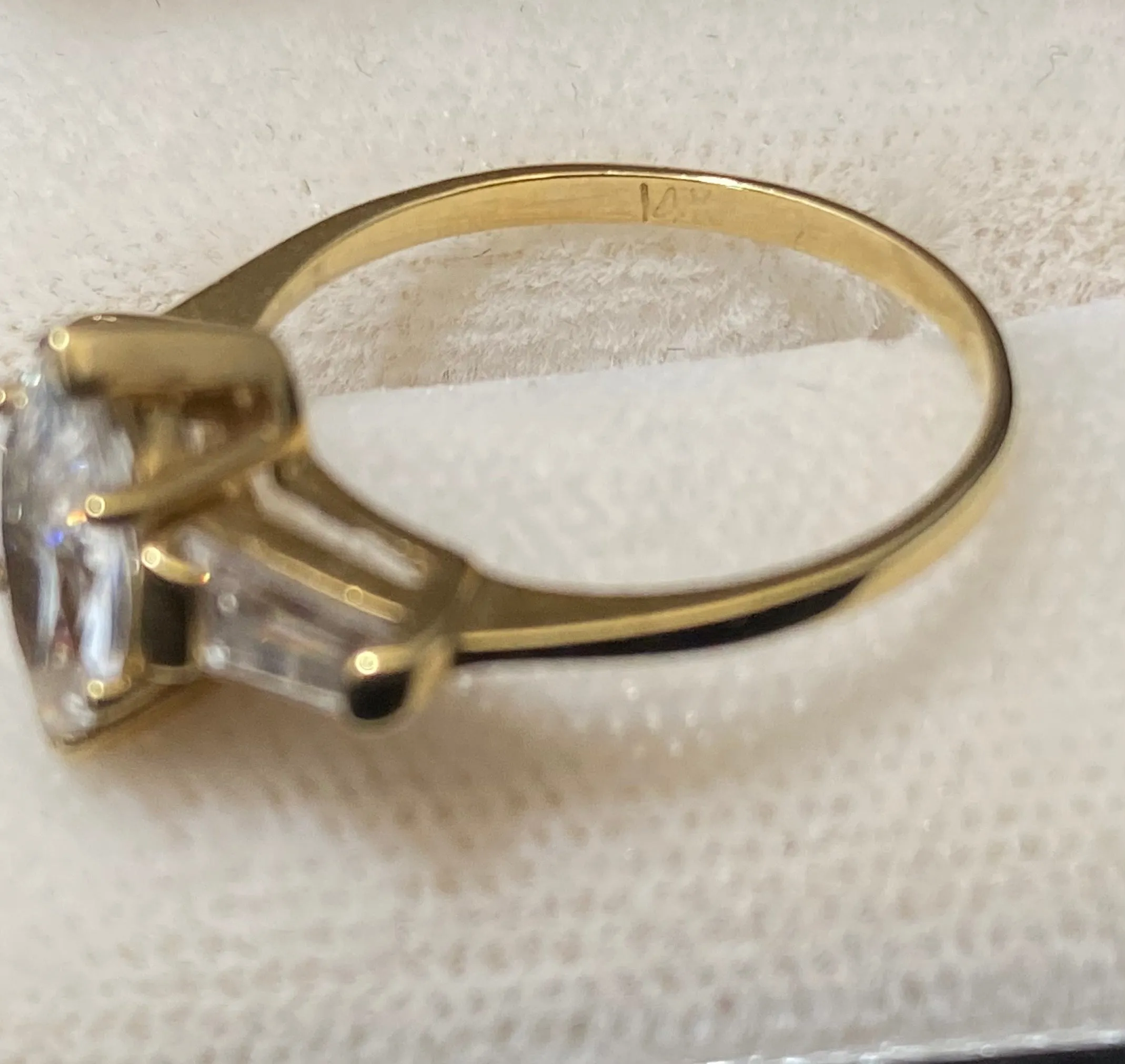 Beautiful SYG 3-stone CZ Engagement Ring - $1.5K Appraisal Value w/CoA}