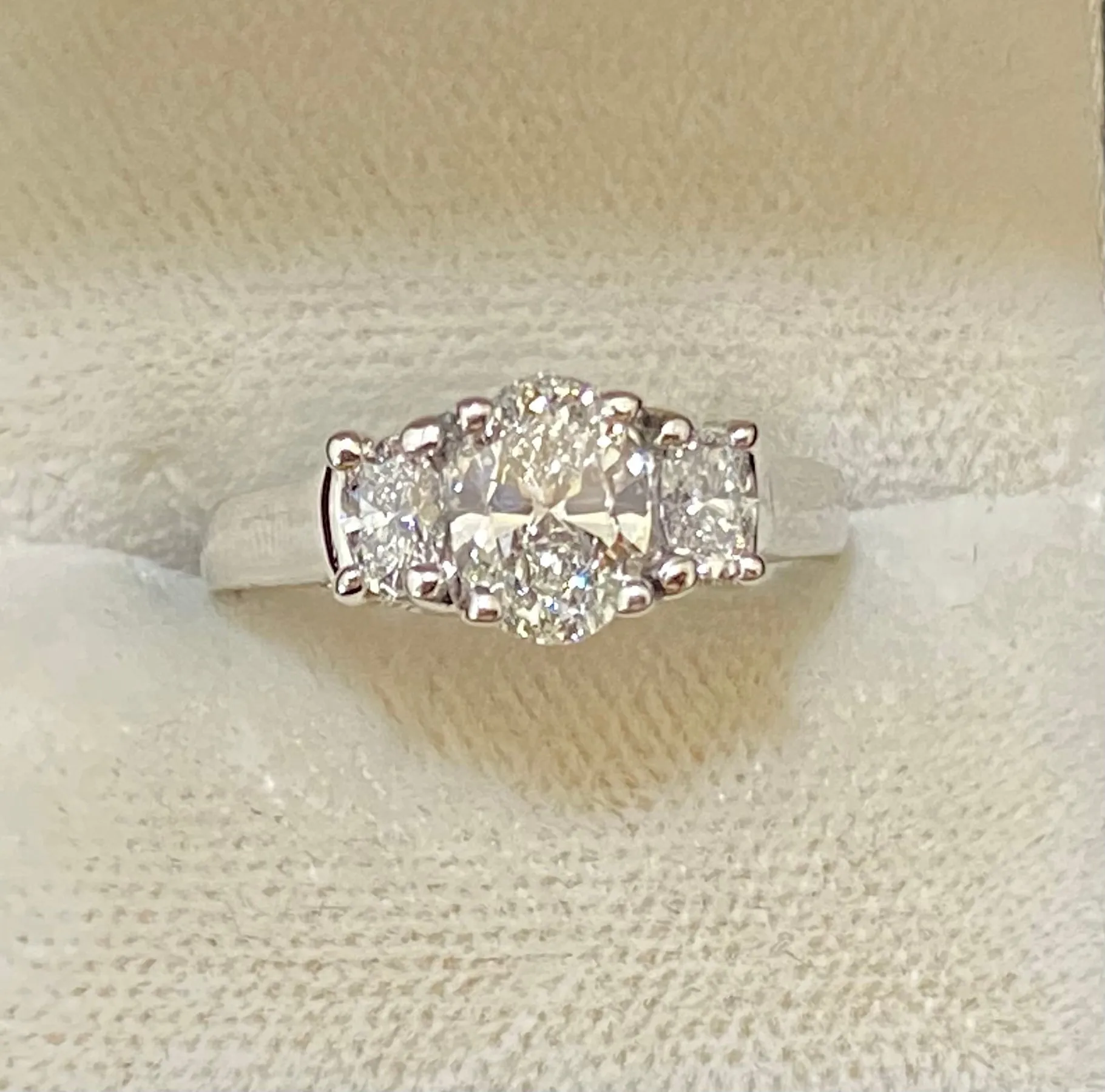 Beautiful Unique 18K White Gold 3-Stone Diamond Engagement Ring - $50K Appraisal Value w/CoA}