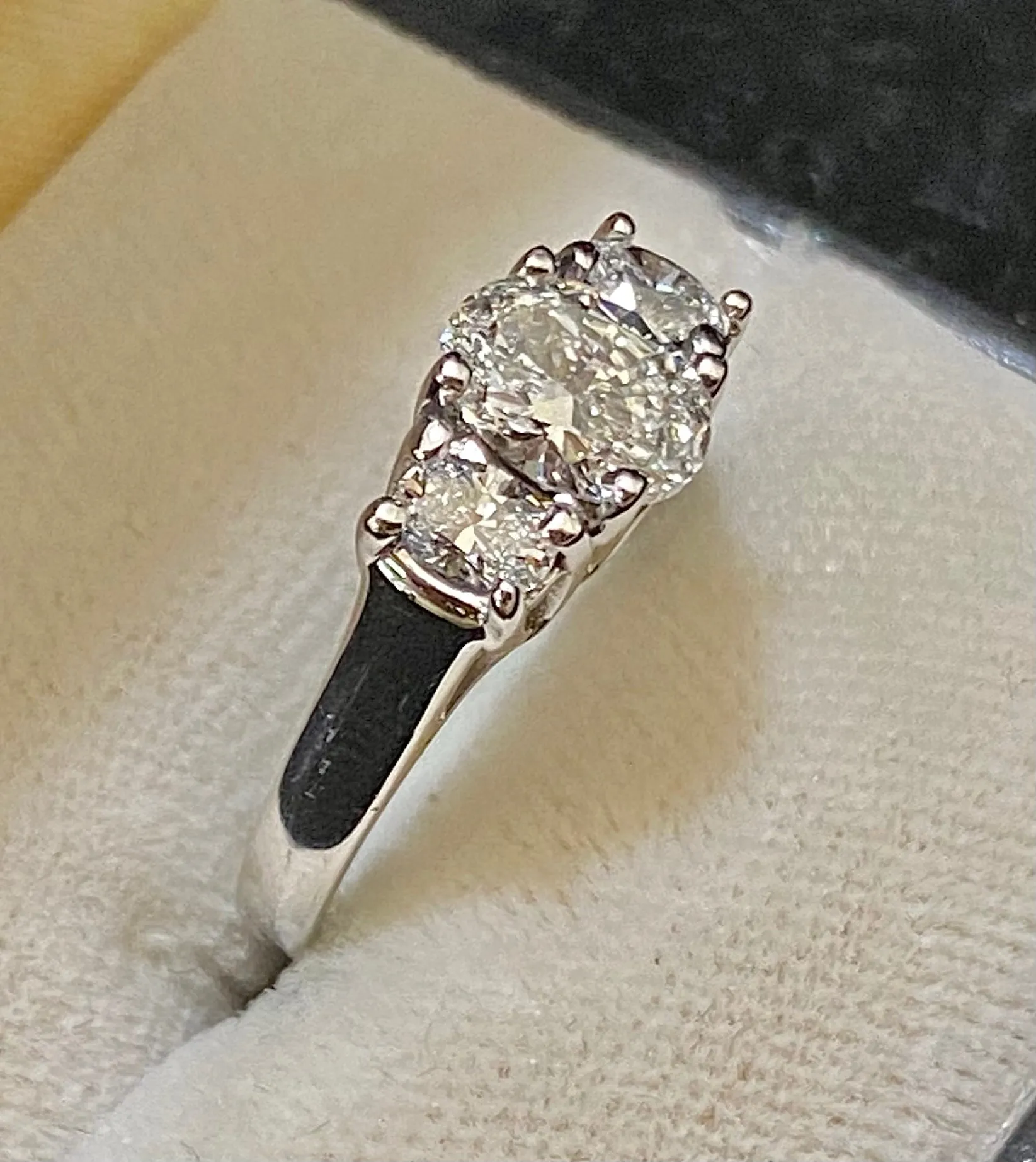 Beautiful Unique 18K White Gold 3-Stone Diamond Engagement Ring - $50K Appraisal Value w/CoA}