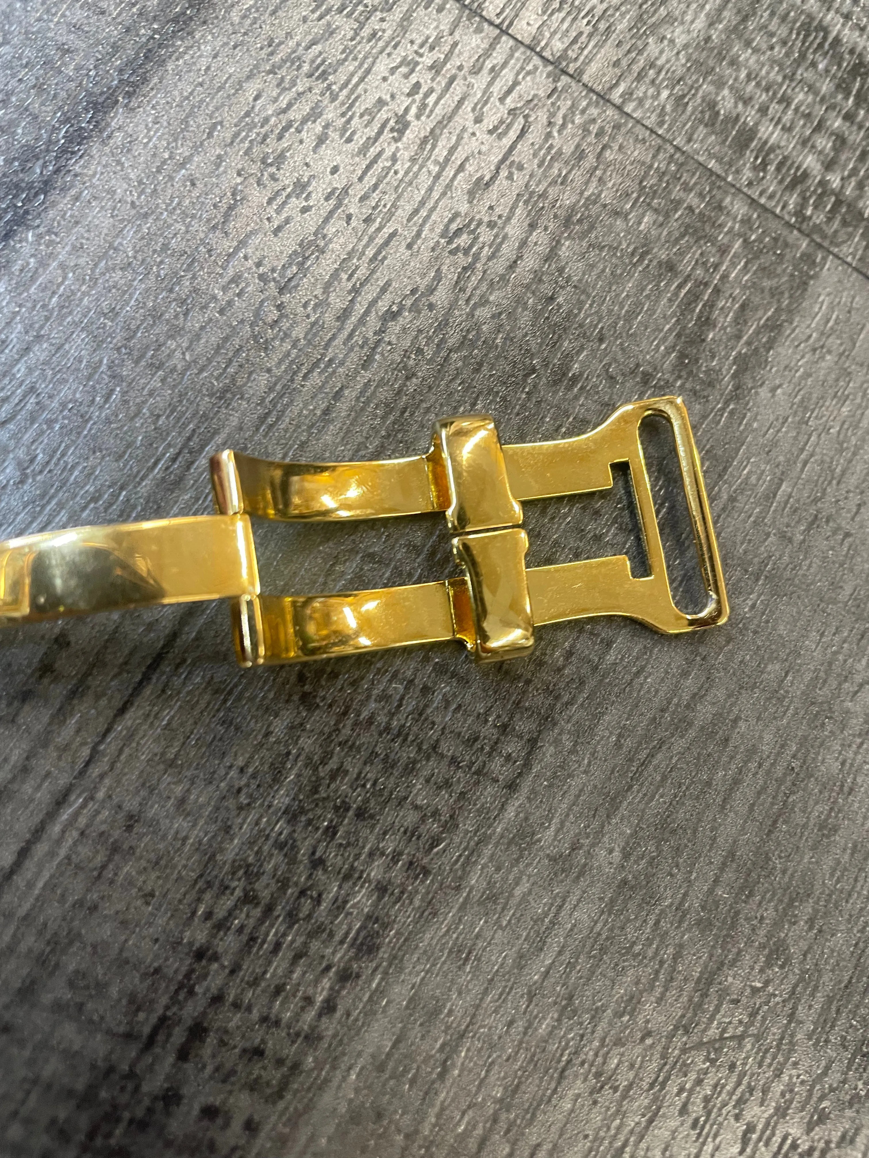 BREITLING 18 YELLOW GOLD PLATED BRAND NEW DEPLOYMENT BUCKLE -$1K APR w/ CoA!