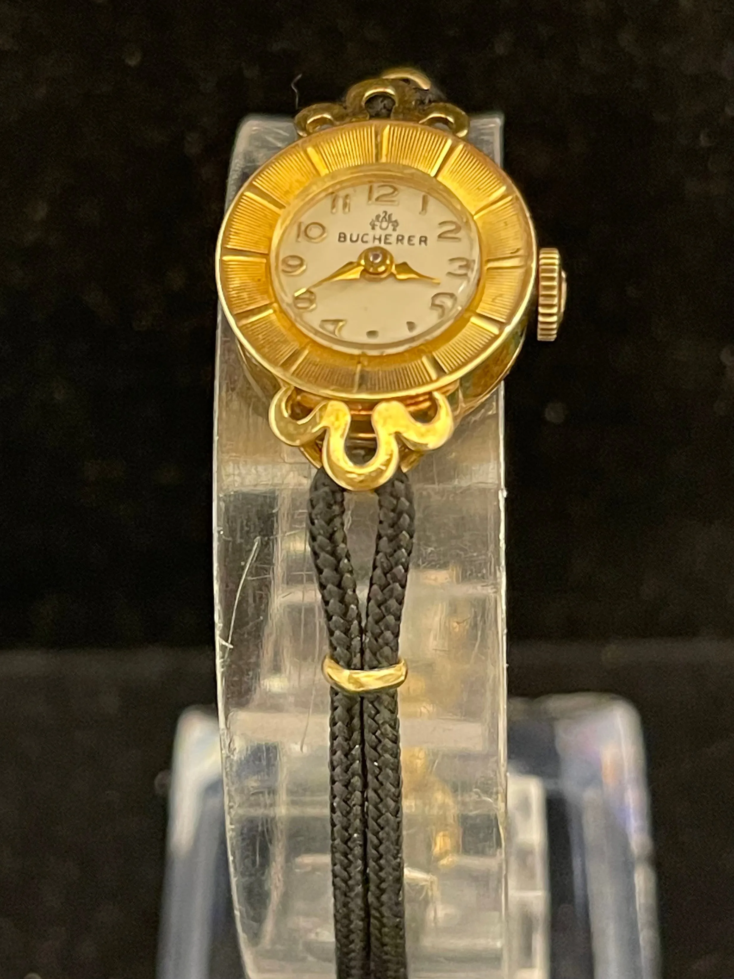 Bucherer Vintage Unique Dial & Lugs 18K YG Ladies Wrist Watch - $12K APR w/ COA!