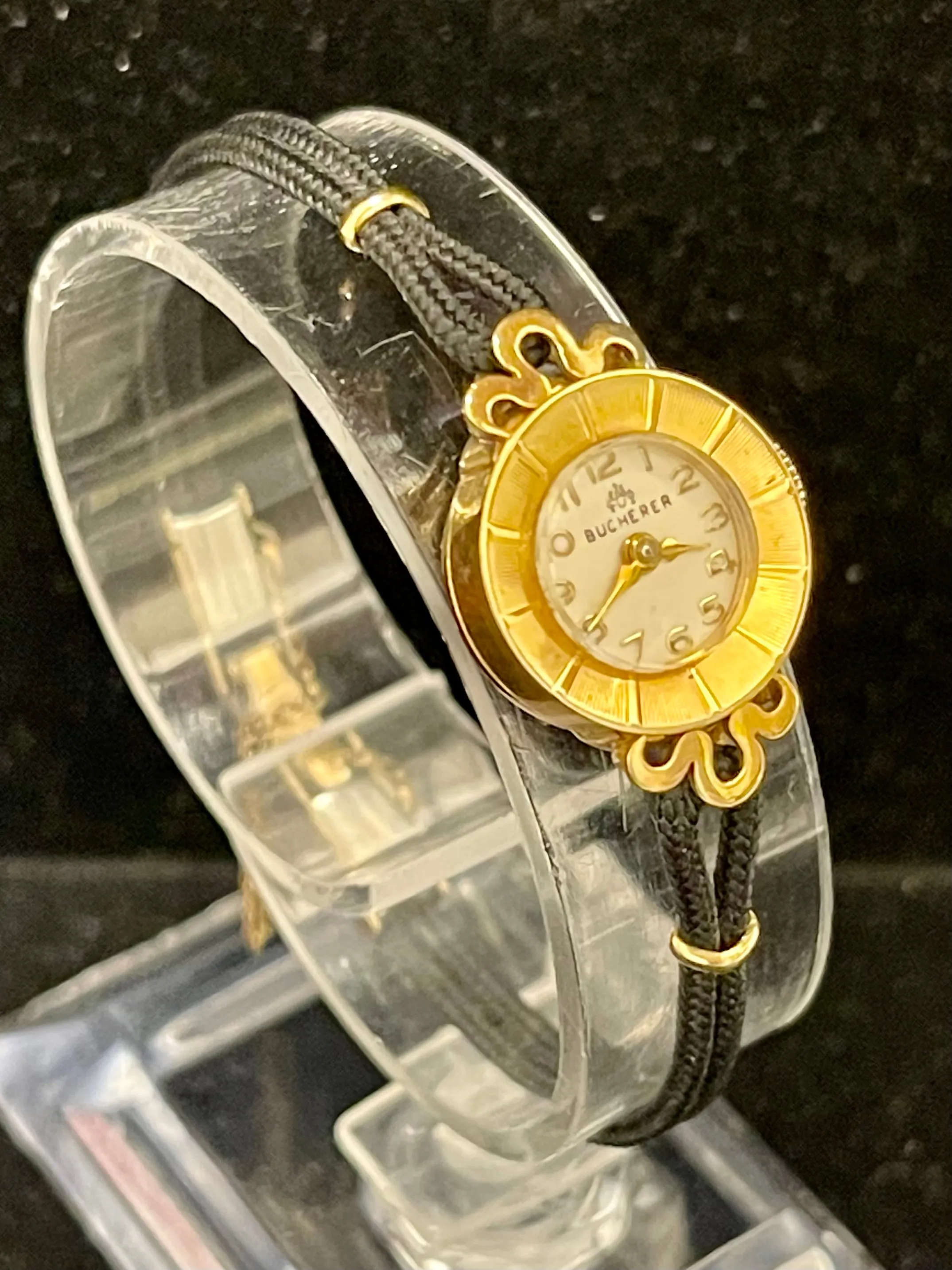 Bucherer Vintage Unique Dial & Lugs 18K YG Ladies Wrist Watch - $12K APR w/ COA!
