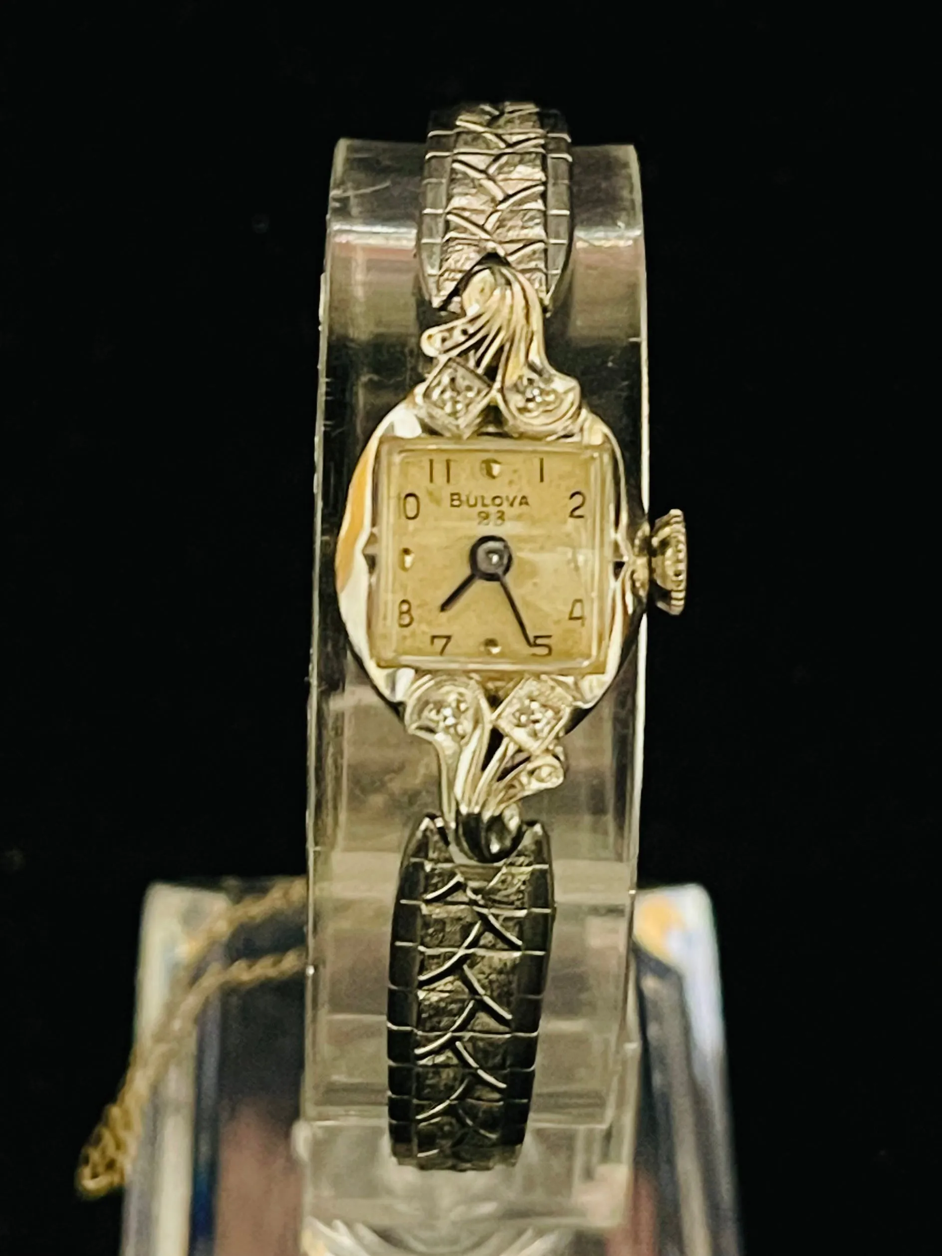 BULOVA 1940'S MECHANICAL LADIES SOLID GOLD & DIAMONDS WATCH - $5K APR w/ COA!