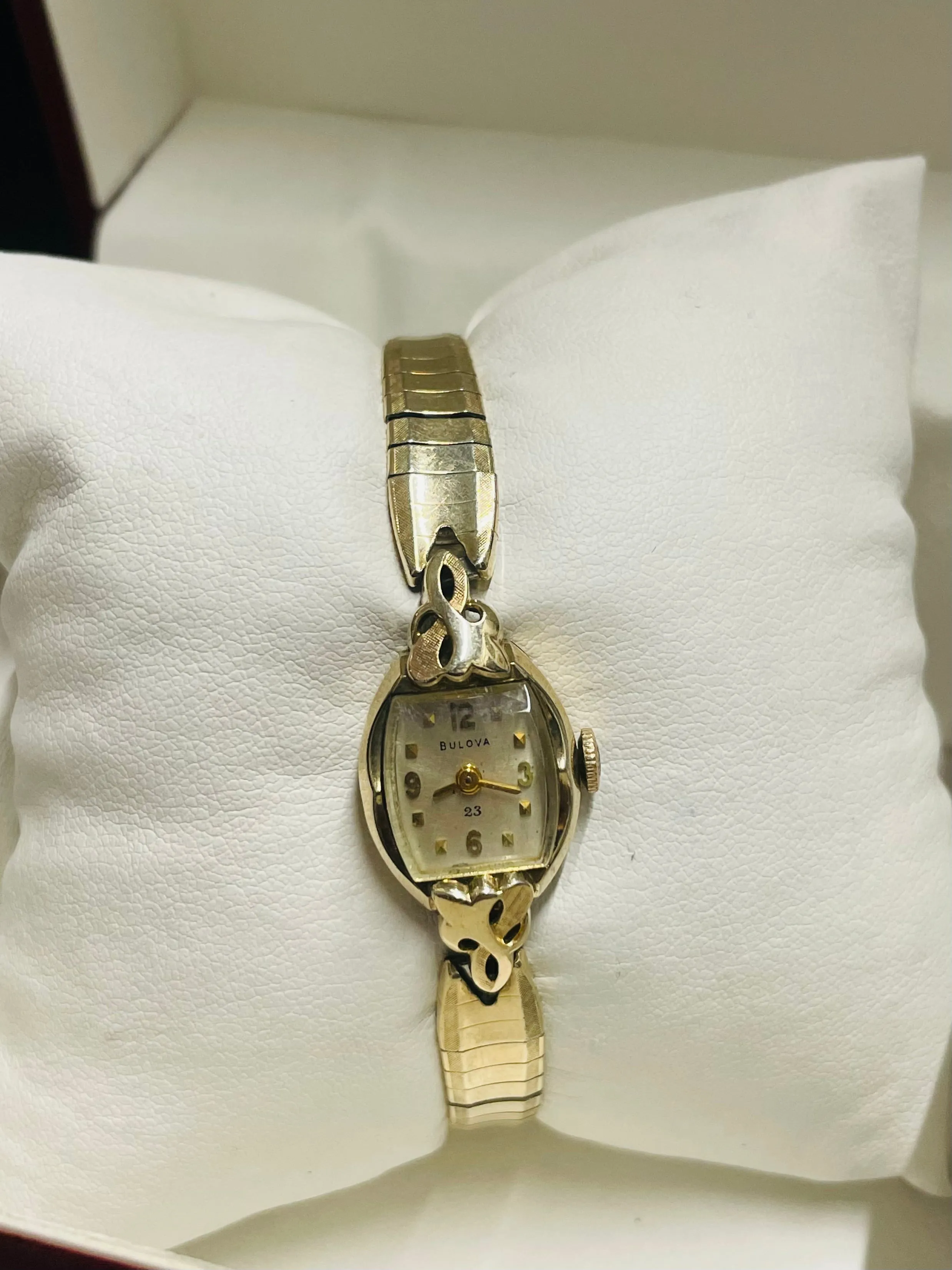 BULOVA VINTAGE 1930'S SOLID RGP GOLD MECHANICAL LADIES WATCH - $4K APR w/ COA!