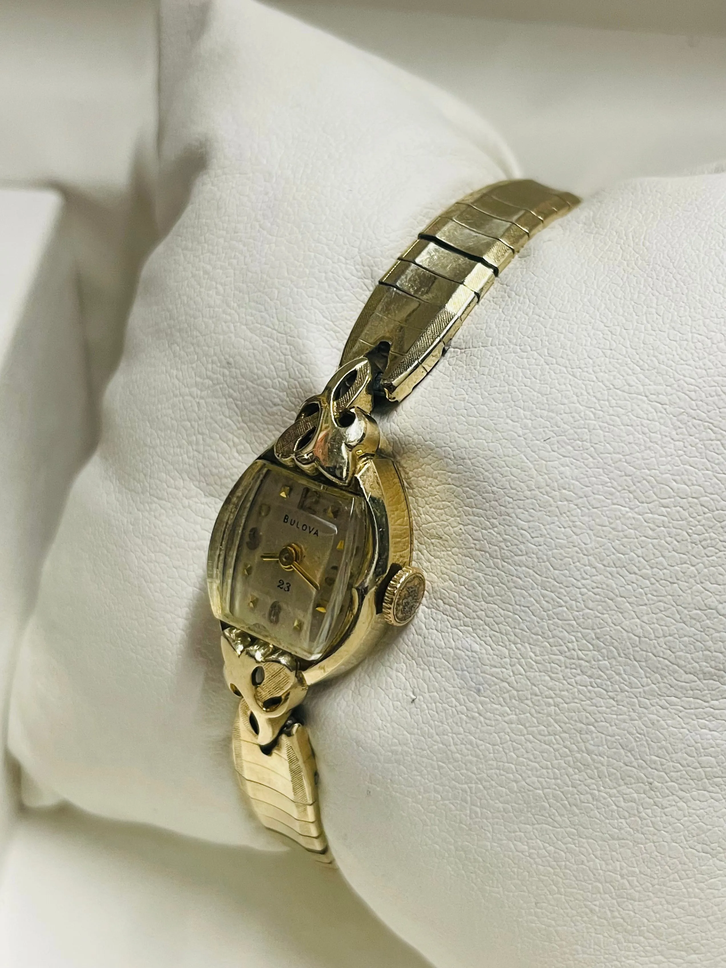 BULOVA VINTAGE 1930'S SOLID RGP GOLD MECHANICAL LADIES WATCH - $4K APR w/ COA!