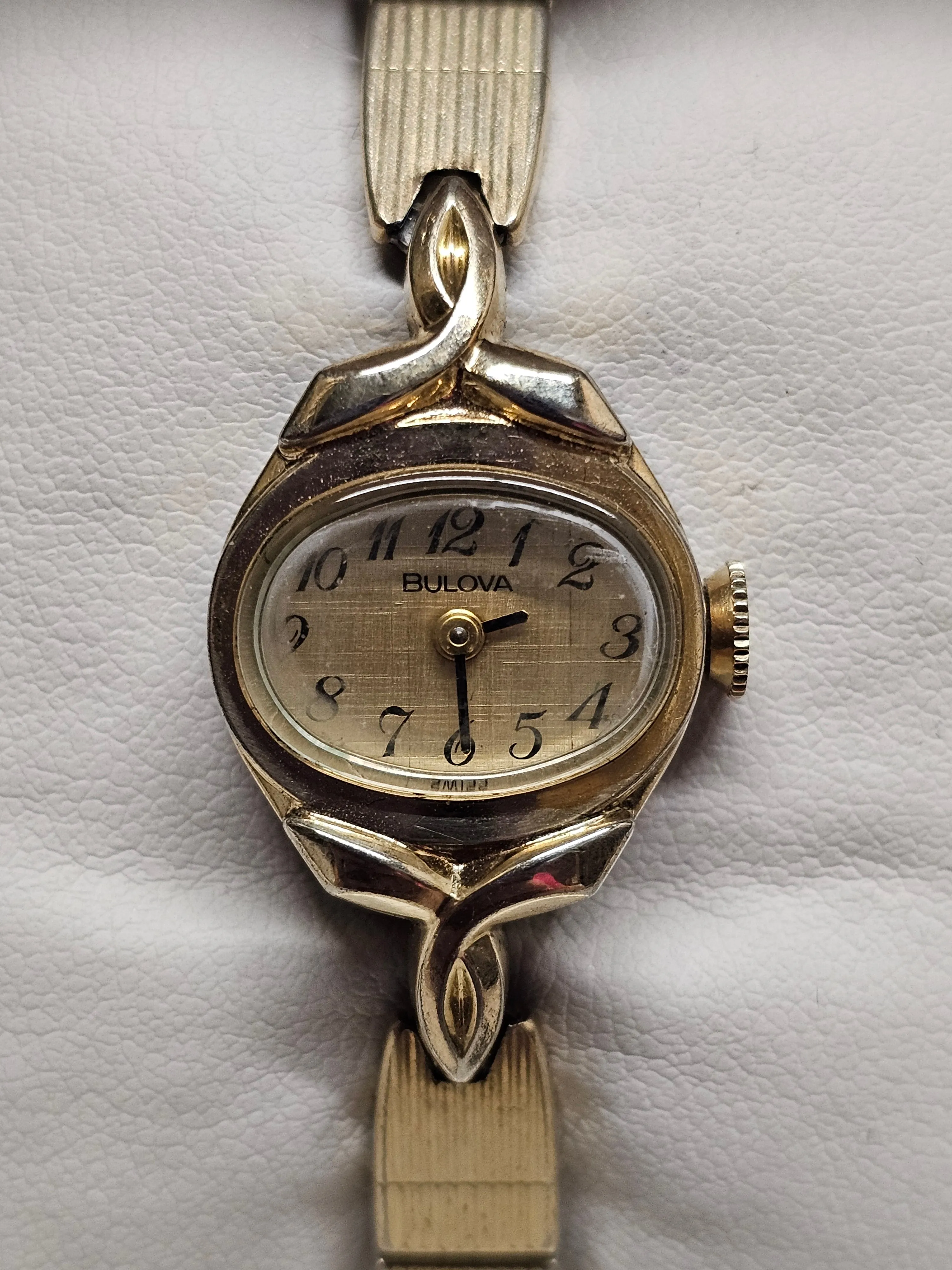 Bulova Vintage 1940s Gold-Tone Lady's Watch, Flexible Bracelet- $1.5K APR w/ COA