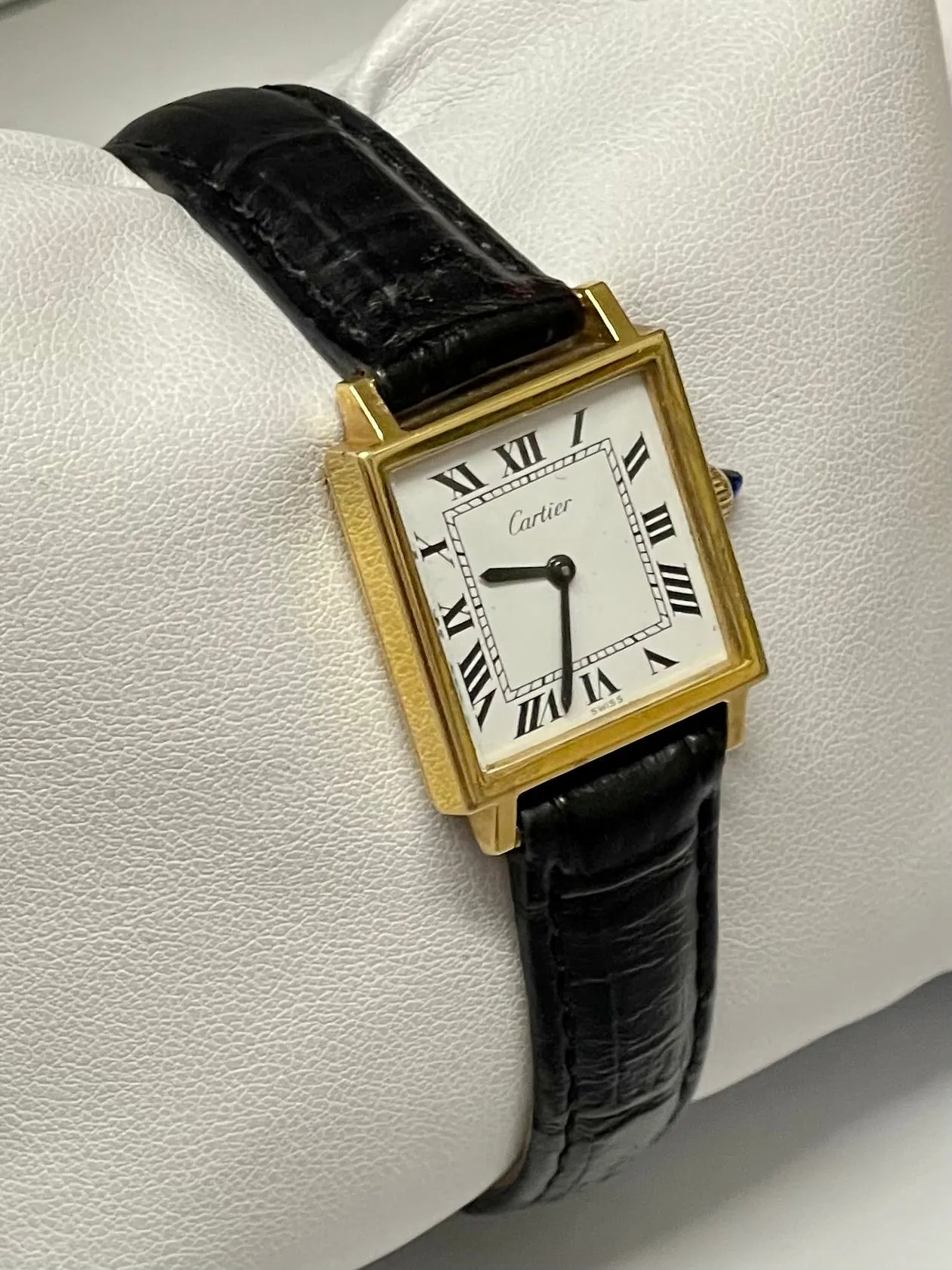 CARTIER Beautiful Mechanical Yellow Gold Unisex Wristwatch - $15K APR w/ COA!!!!