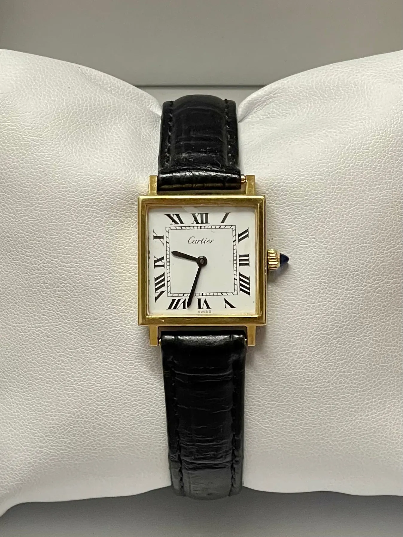 CARTIER Beautiful Mechanical Yellow Gold Unisex Wristwatch - $15K APR w/ COA!!!!