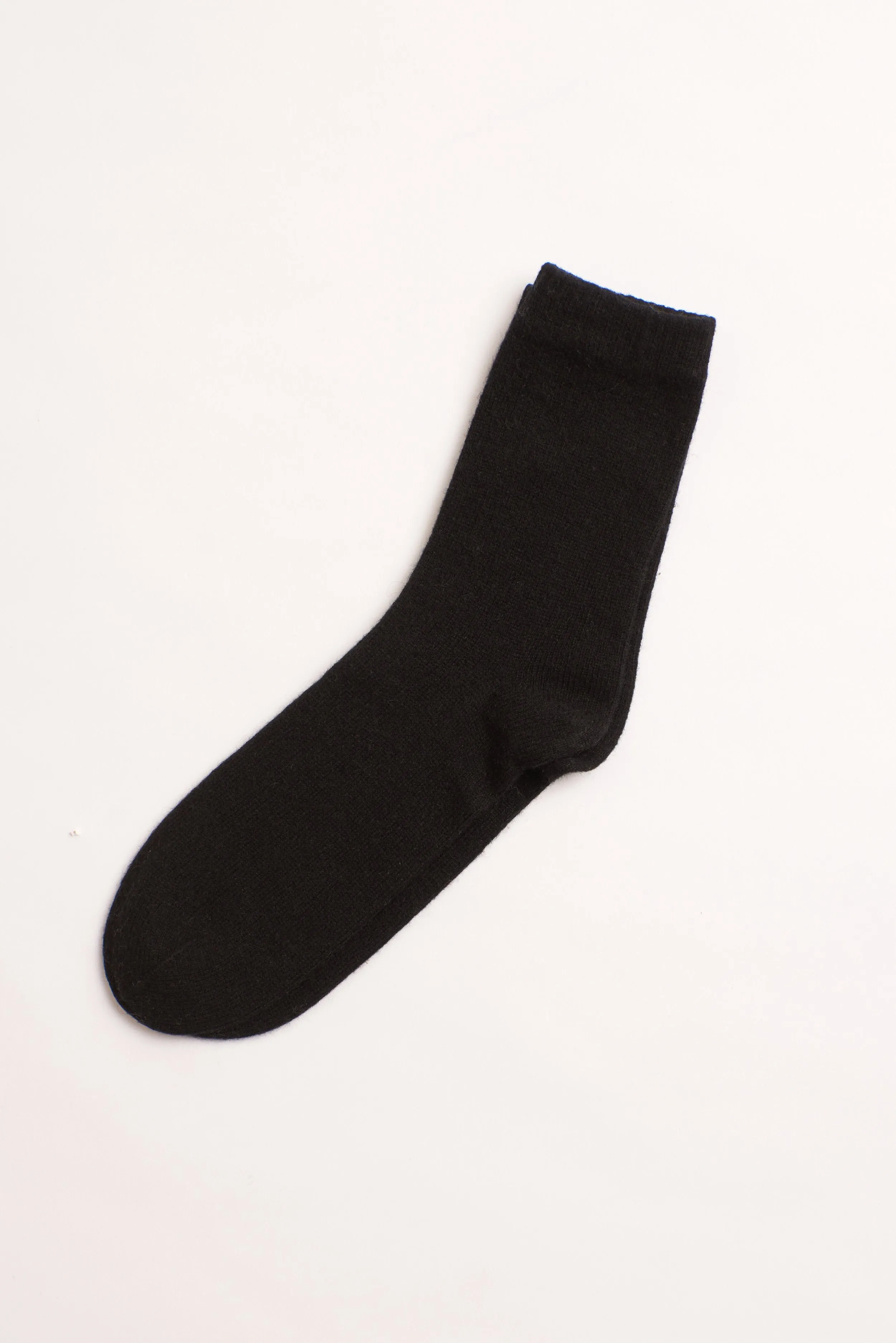 Crush Cashmere, Sustainable Cashmere crew socks in black