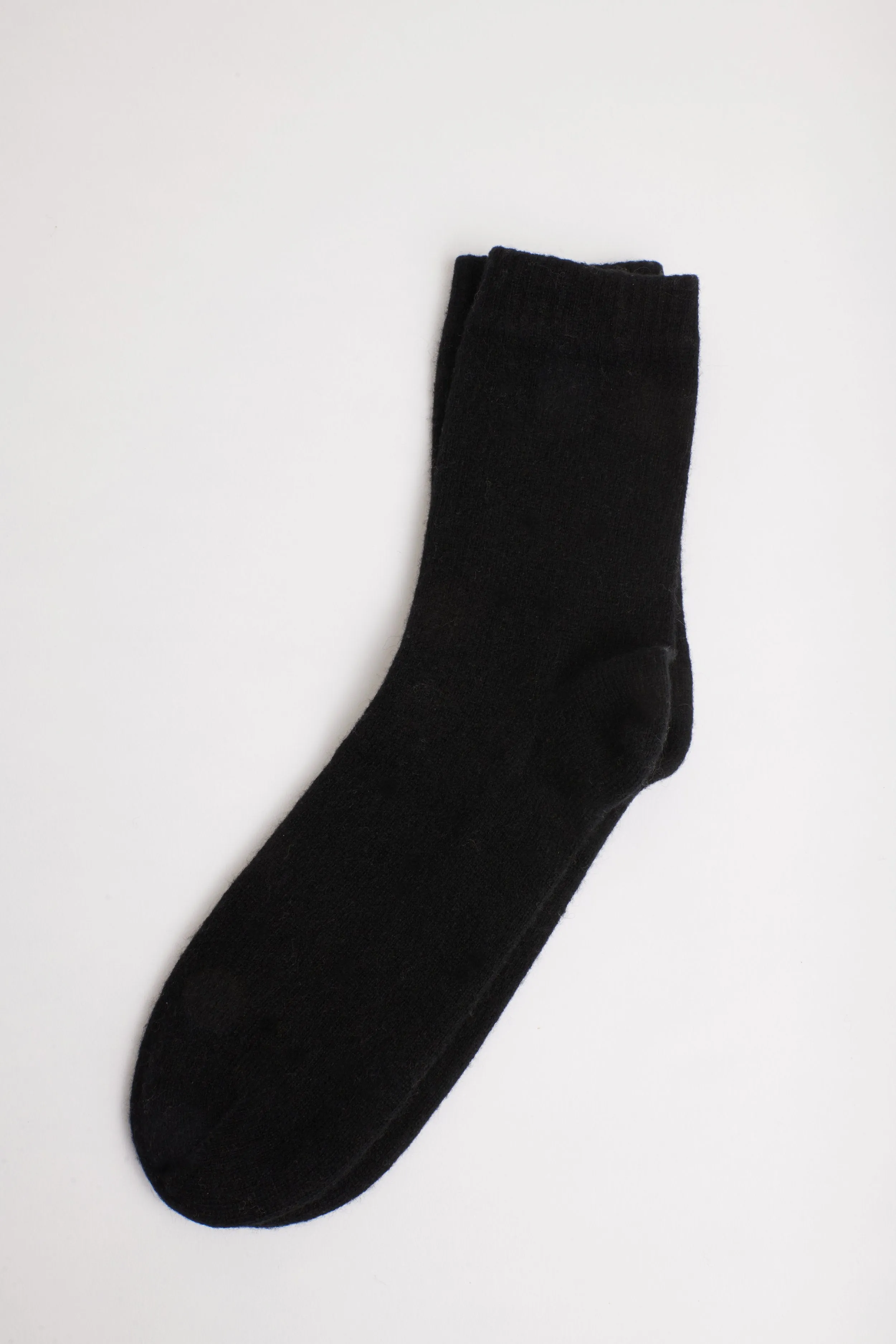 Crush Cashmere, Sustainable Cashmere crew socks in black