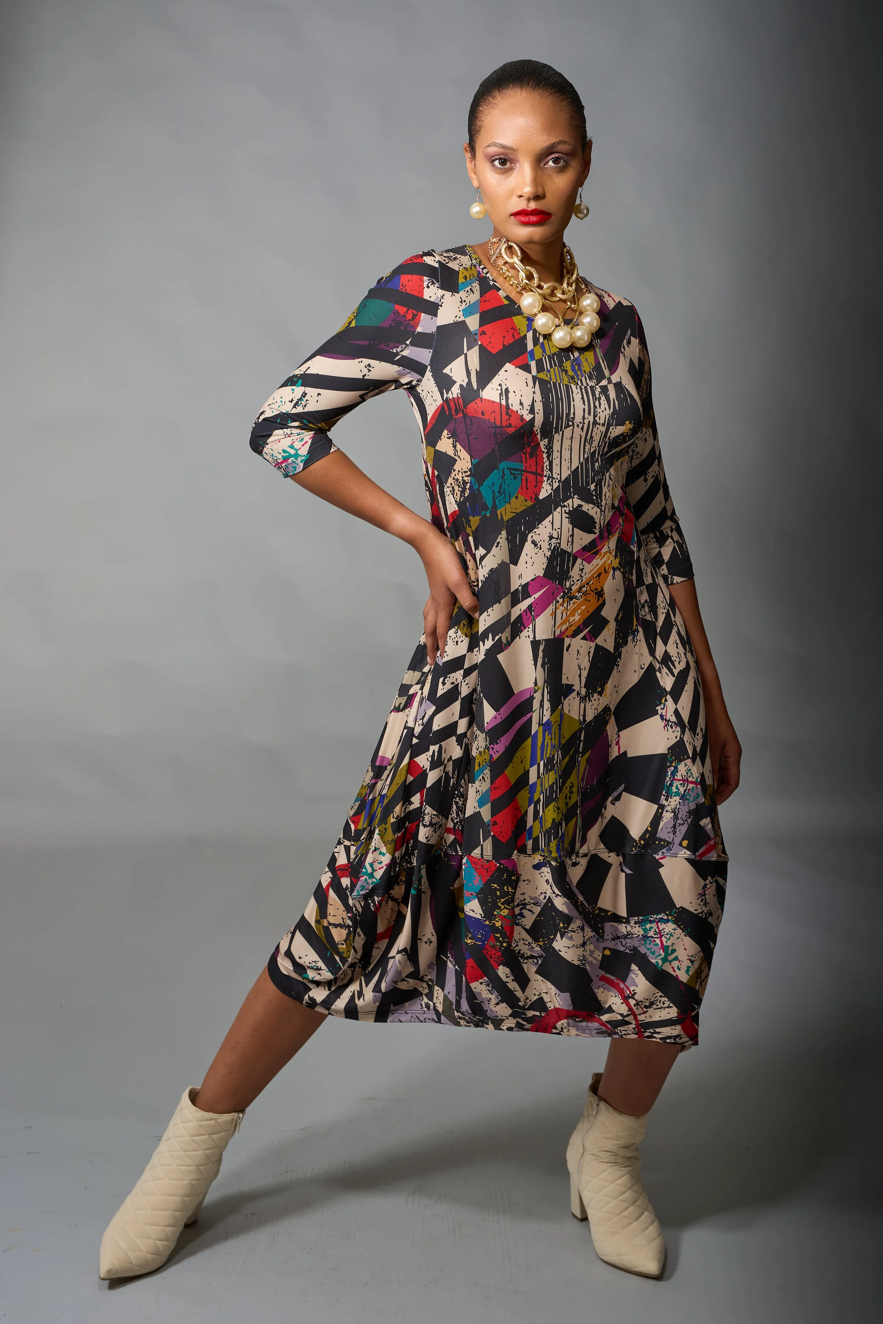 Kozan, Knit, Demi Midi Dress in Gallery Print