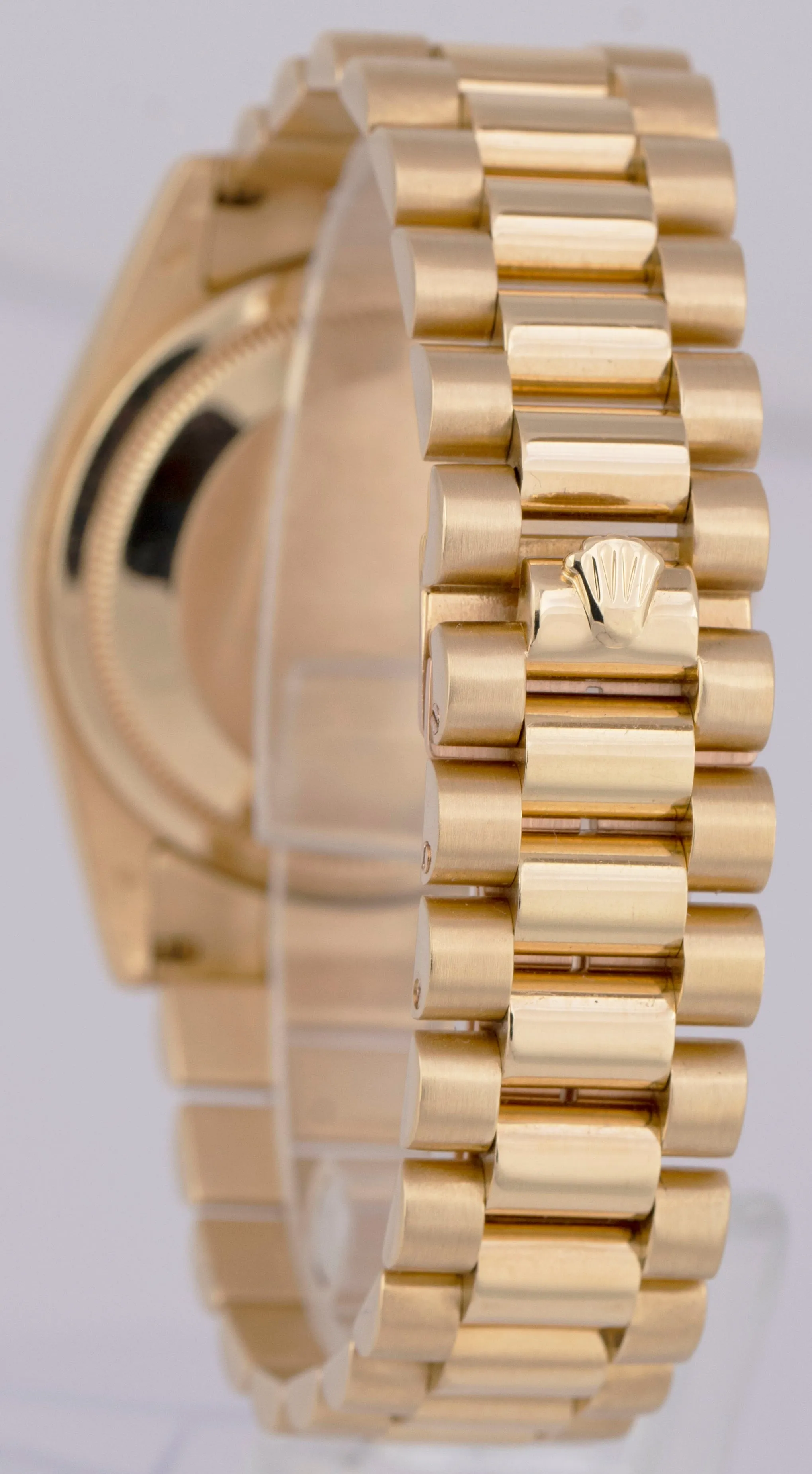 MINT Rolex Day-Date President 36mm Blue 18K Yellow Gold Fluted Watch 118238