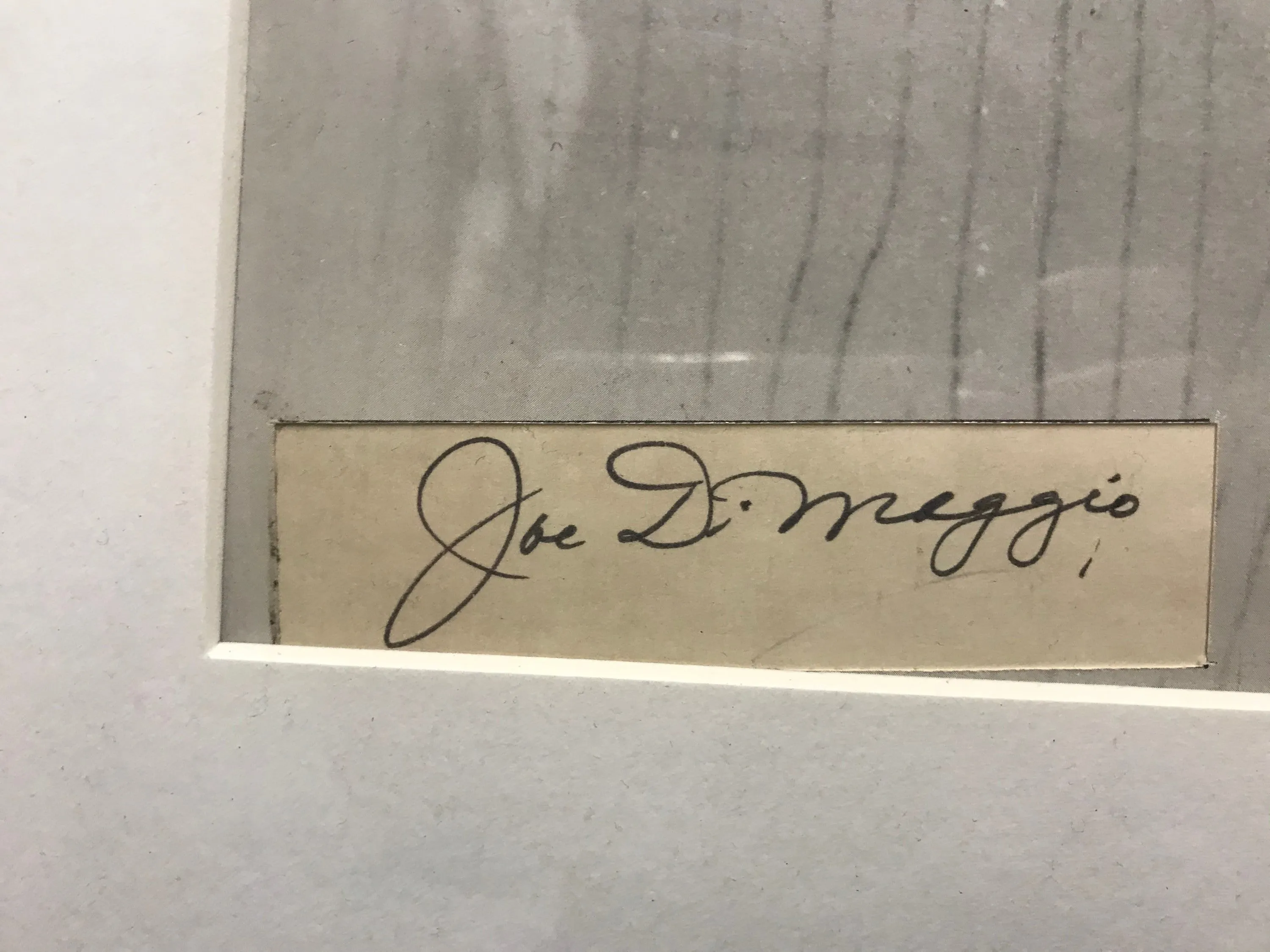 "The Big Three" Sig. Joe DiMaggio, Mickey Mantle & Ted Williams - $3K APR w/CoA!