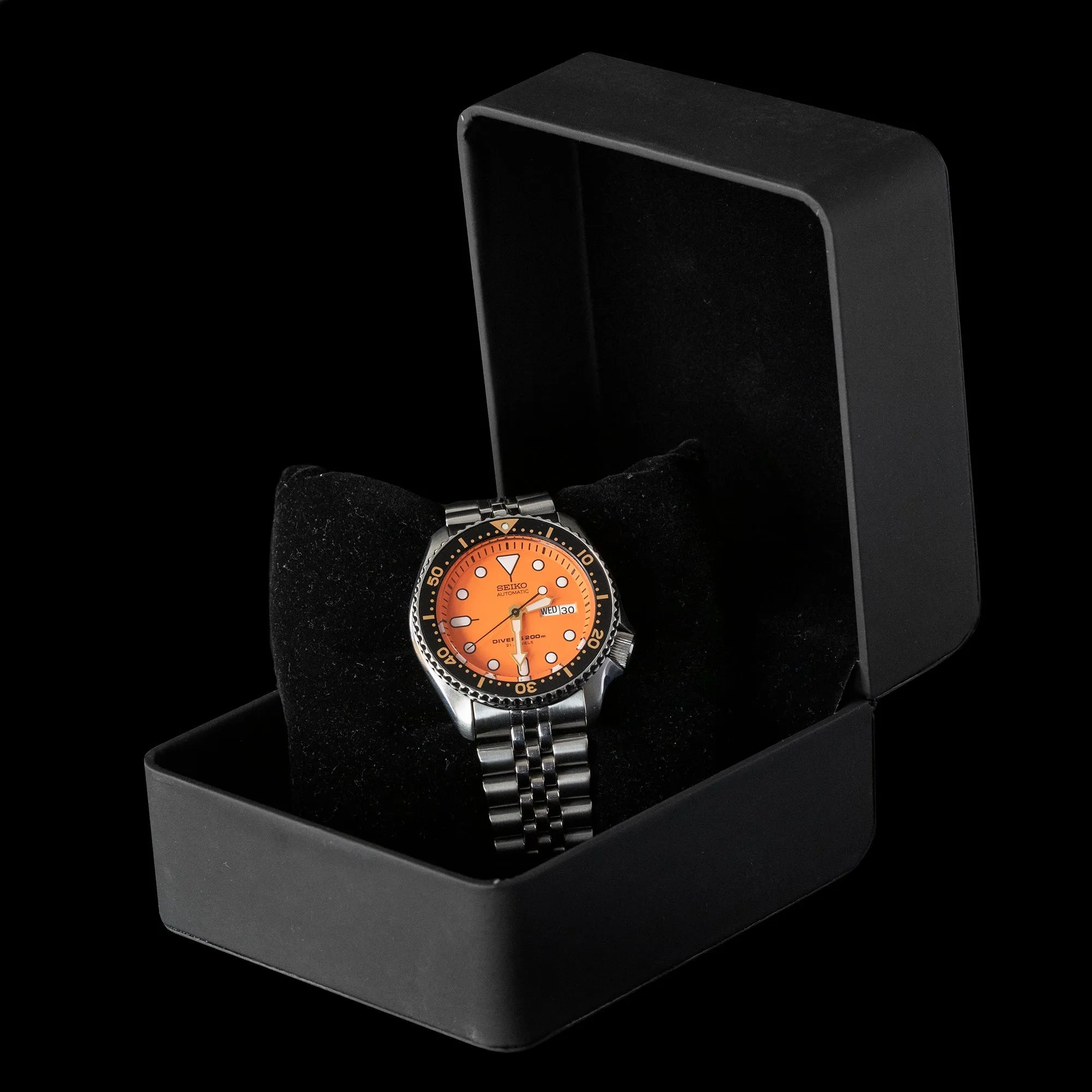 Seiko - 2010 SKX011J1 "Orange"