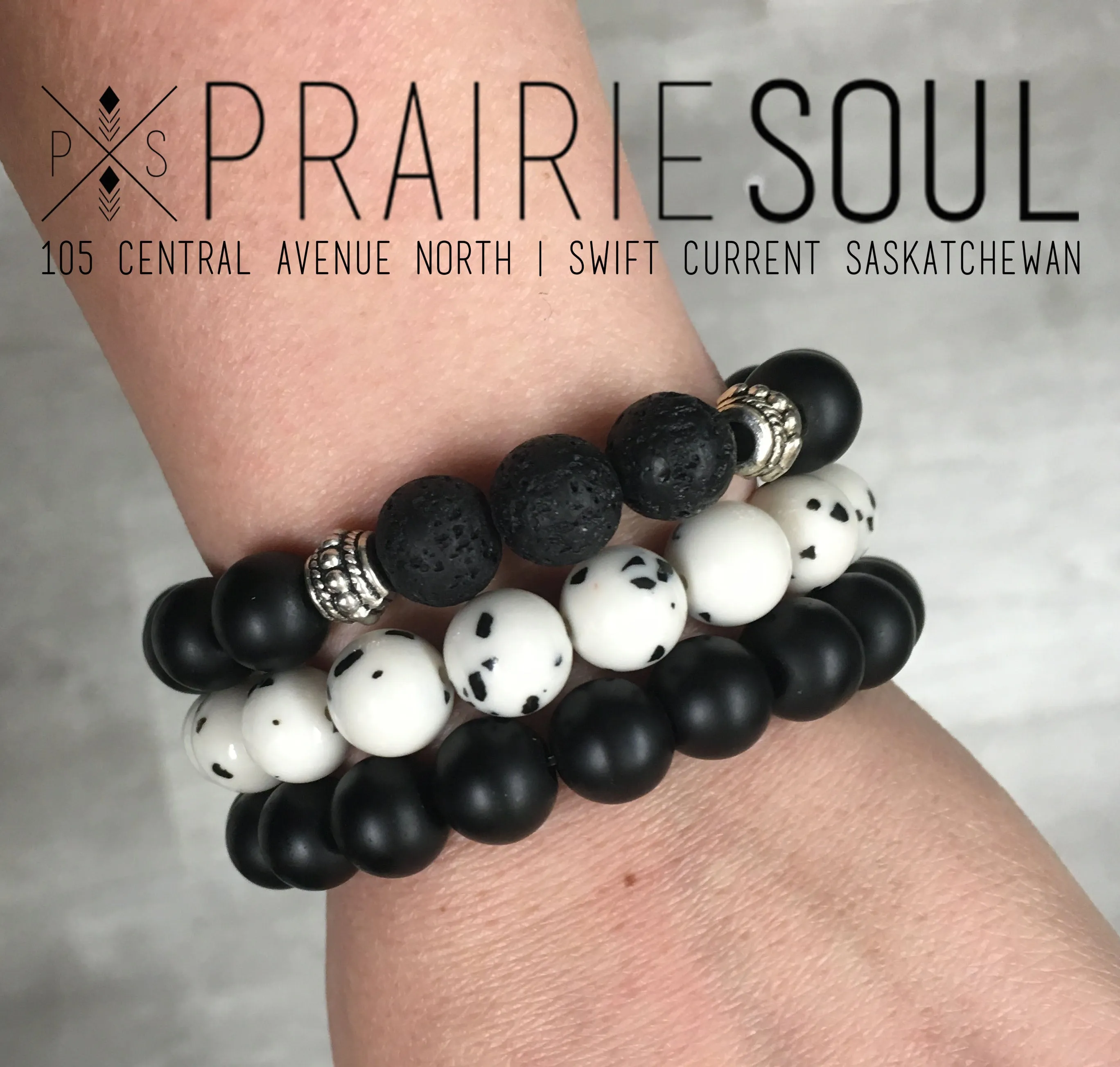 Stone Stacker Bracelet / Black Jet