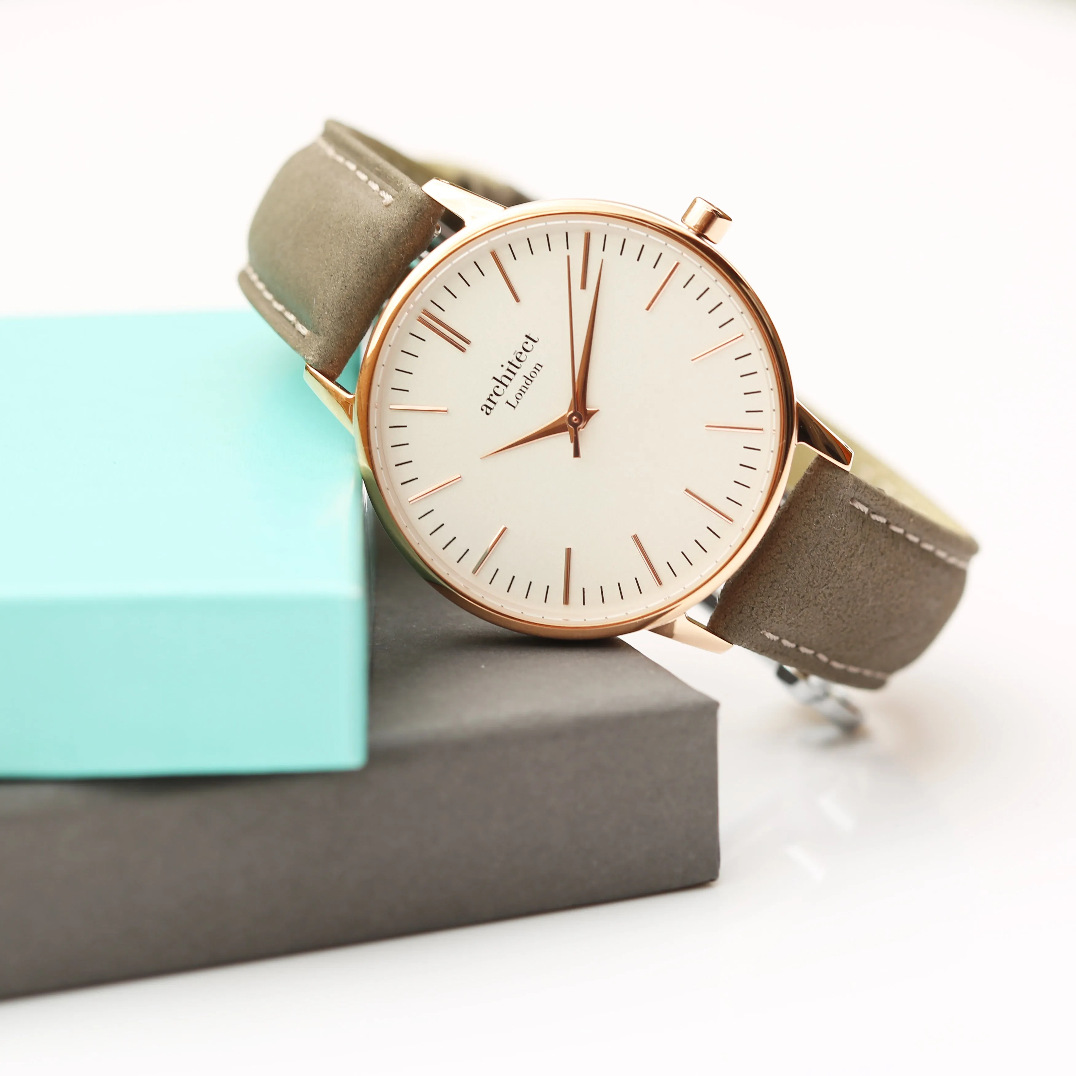 Women's Engraved Watch In Light Grey